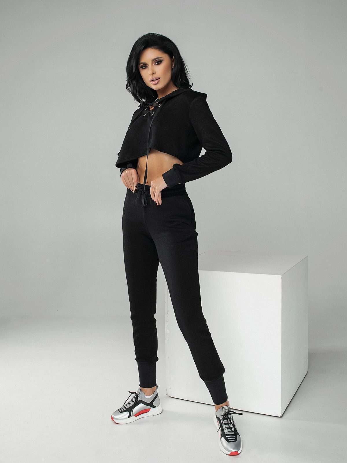 black cuffed jogger set women
