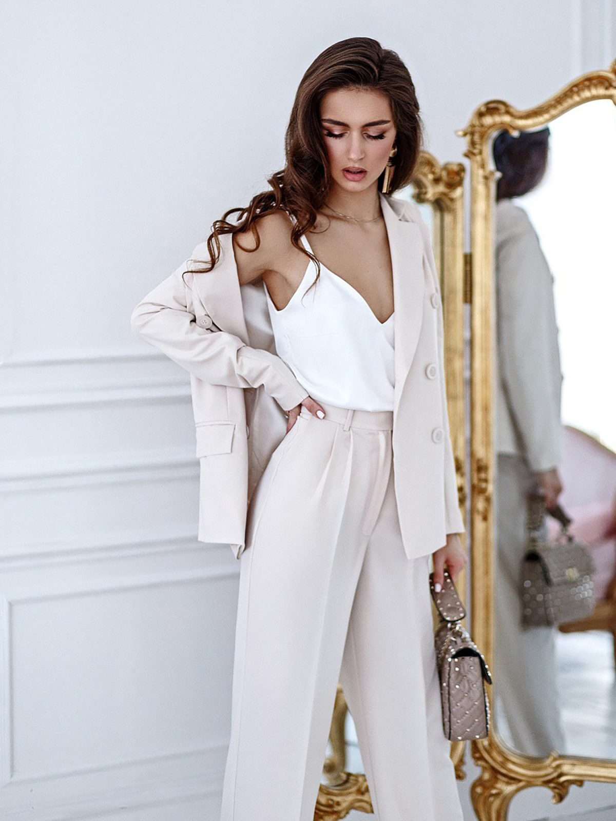 Beige double-breasted trouser suit women with peaked lapels — GLOWSYOU